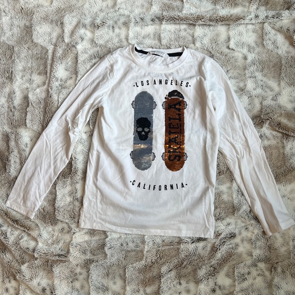 NWOT H&M Flip Shirt - Kids US8-10Y - Picture 3 of 6